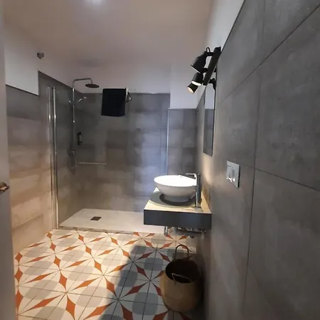 Apartment Avanel *