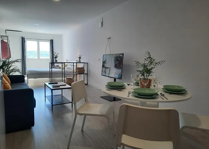 Avanel アパート *